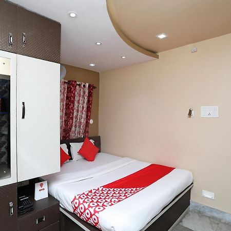 Oyo 9975 Hotel Asmeet Kolkata Bagian luar foto