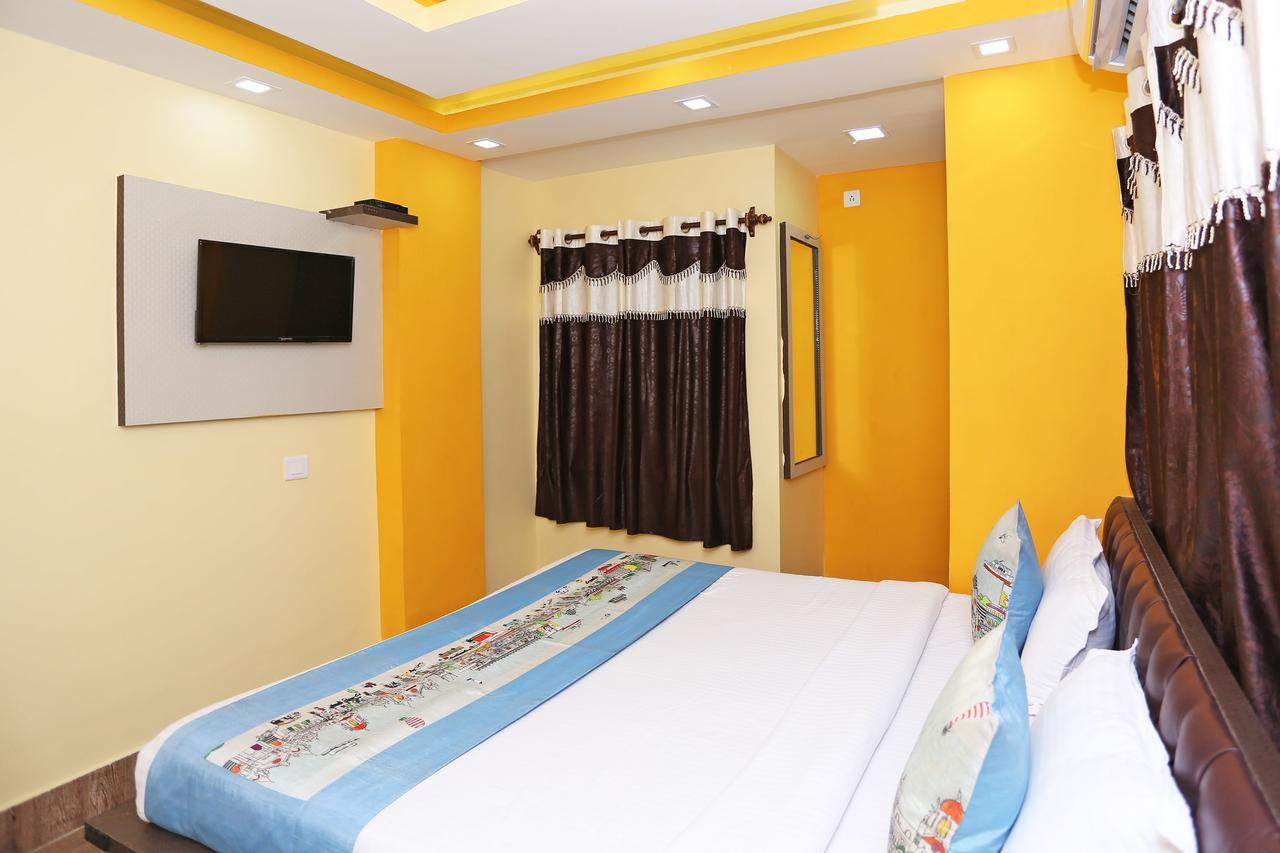 Oyo 9975 Hotel Asmeet Kolkata Bagian luar foto