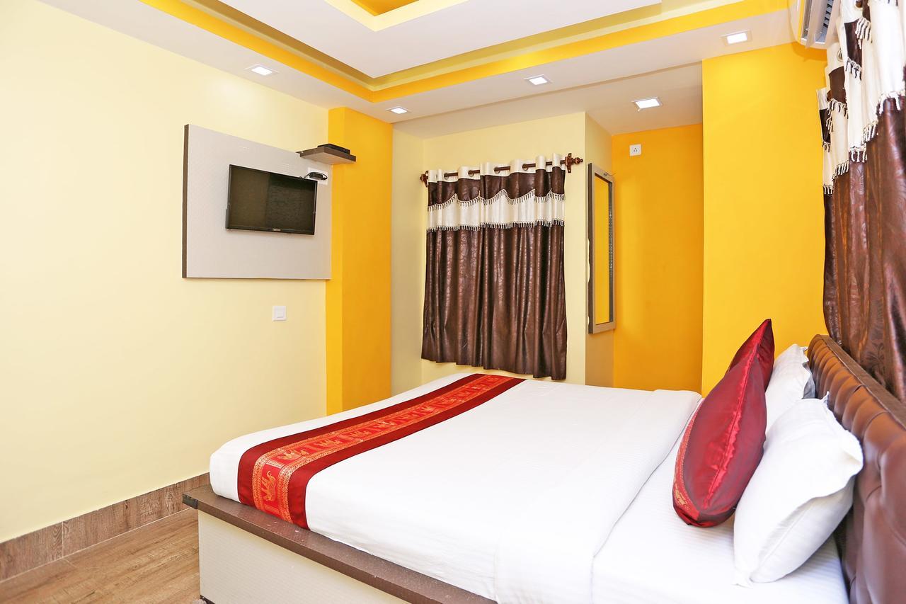 Oyo 9975 Hotel Asmeet Kolkata Bagian luar foto