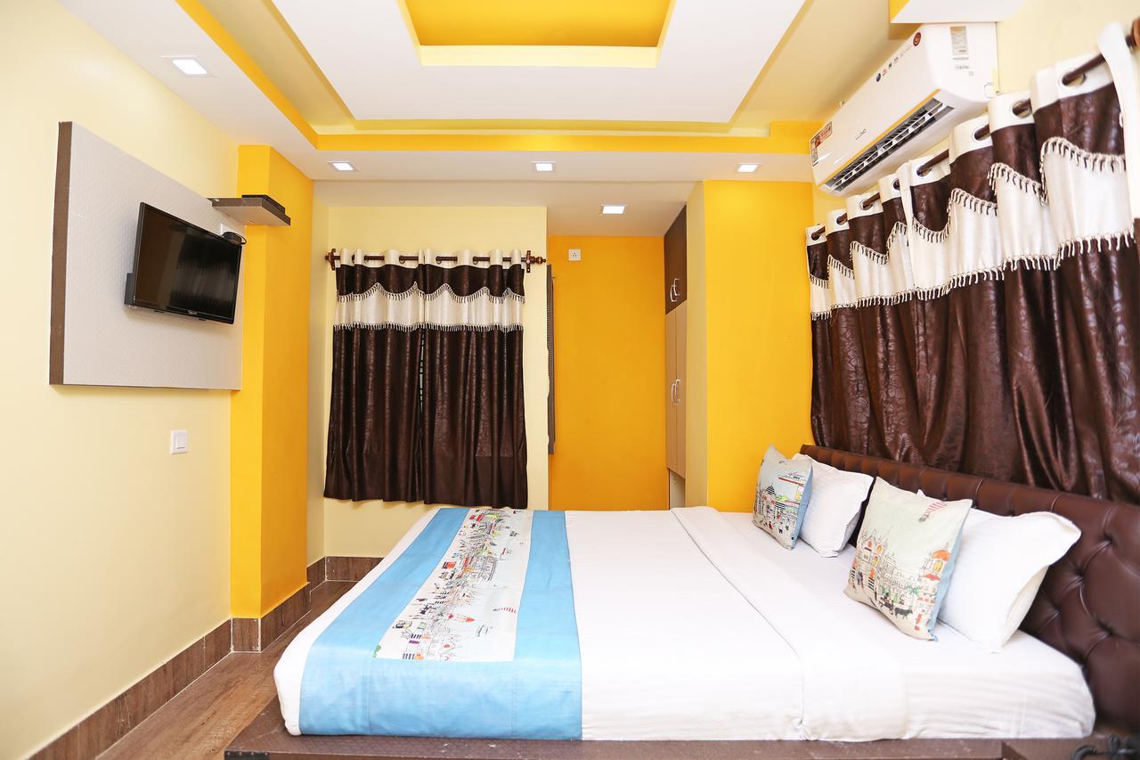 Oyo 9975 Hotel Asmeet Kolkata Bagian luar foto