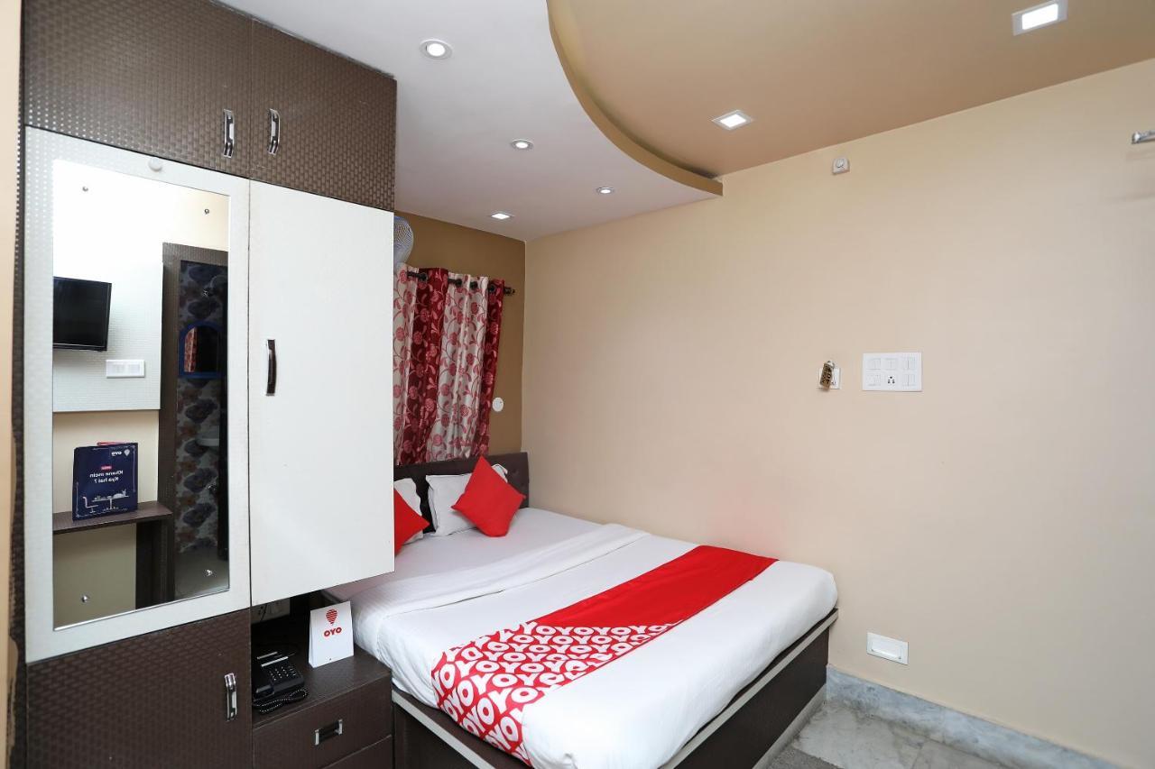 Oyo 9975 Hotel Asmeet Kolkata Bagian luar foto