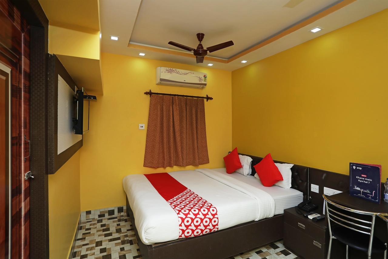Oyo 9975 Hotel Asmeet Kolkata Bagian luar foto
